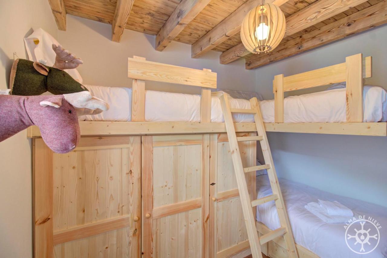 Casa Era Cuma De Alma De Nieve Villa Salardú Exteriör bild