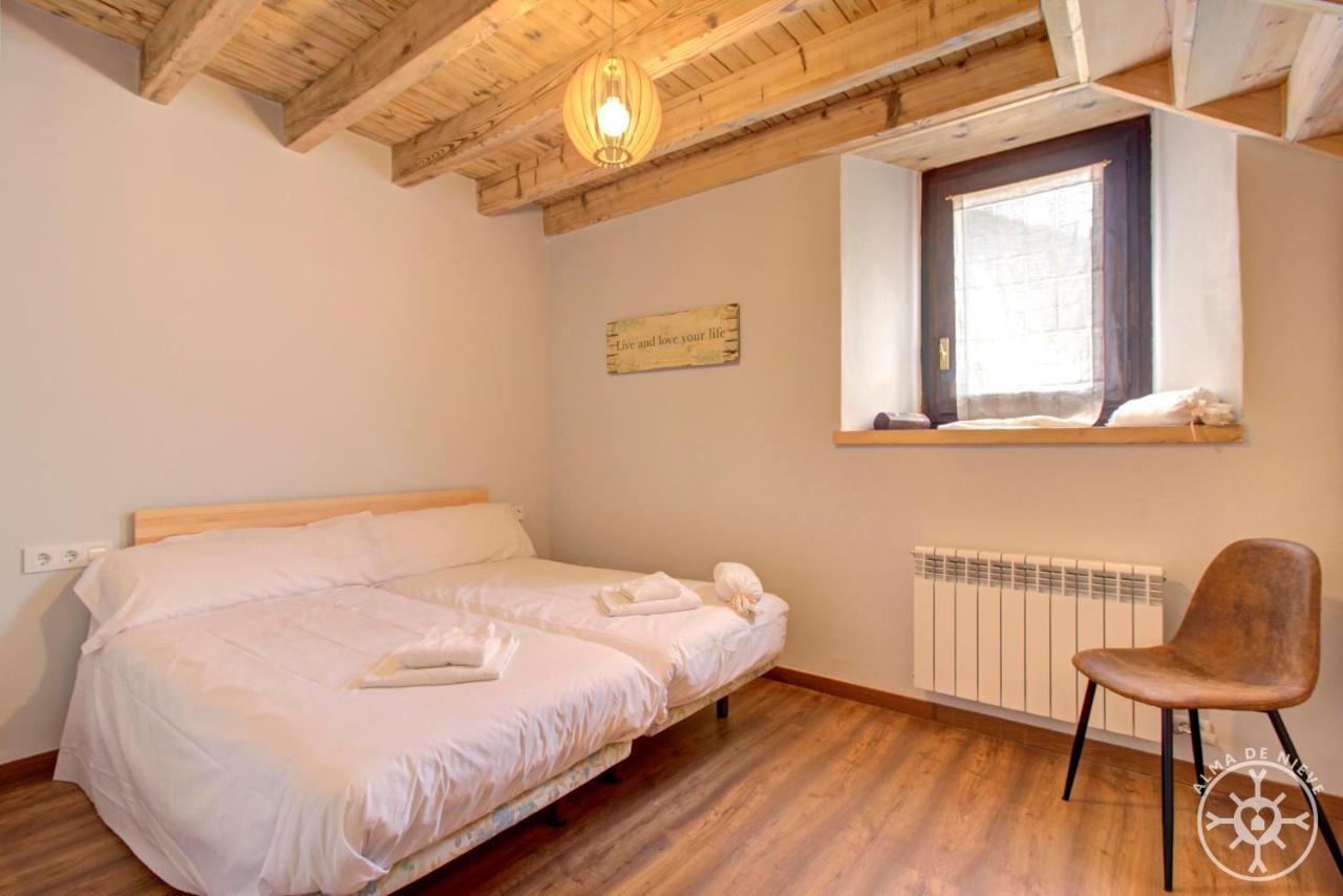 Casa Era Cuma De Alma De Nieve Villa Salardú Exteriör bild